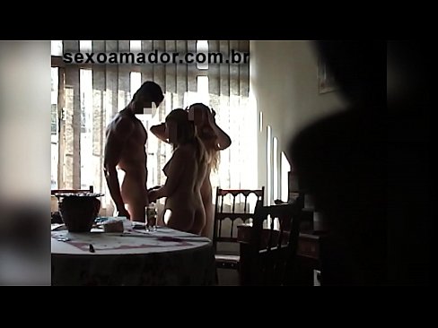 ❤️ Amigos sexuais convidam um homem gigante e uma ménage à trois com ele ❤️ Porno em pt-br.sayhentai.ru ﹏